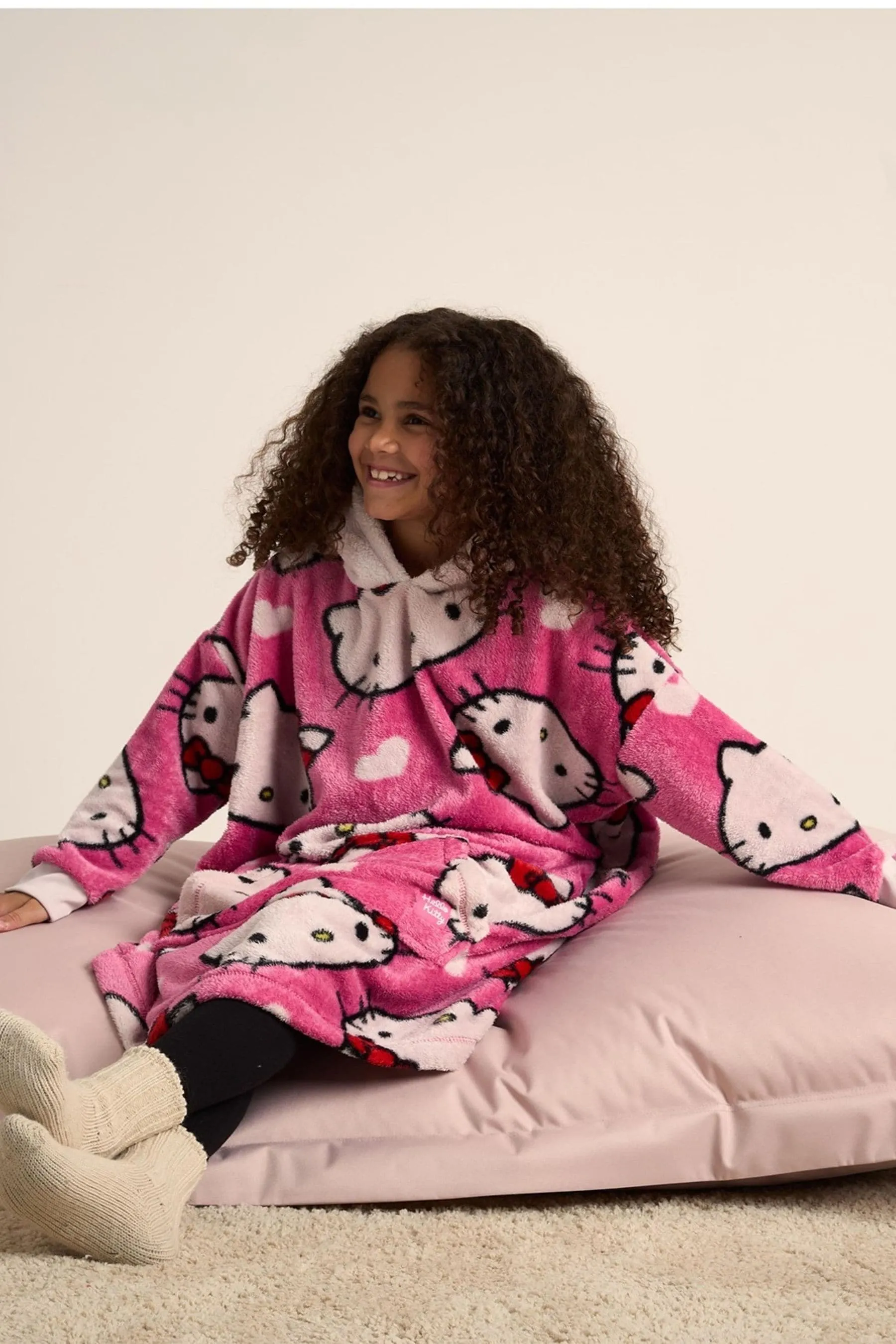 Brand Threads Girls Hello Kitty Hooded Blanket