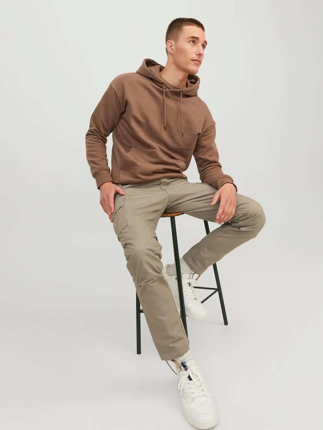 Pantalones cargo Corte carrot | Beige | Jack & Jones®