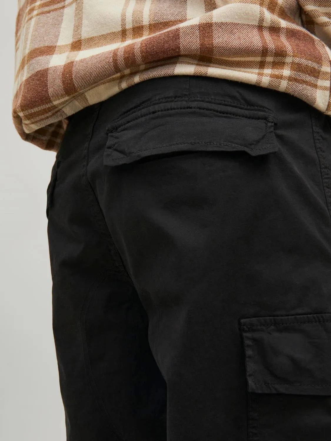 Pantalones cargo Corte tapered | Negro | Jack & Jones®